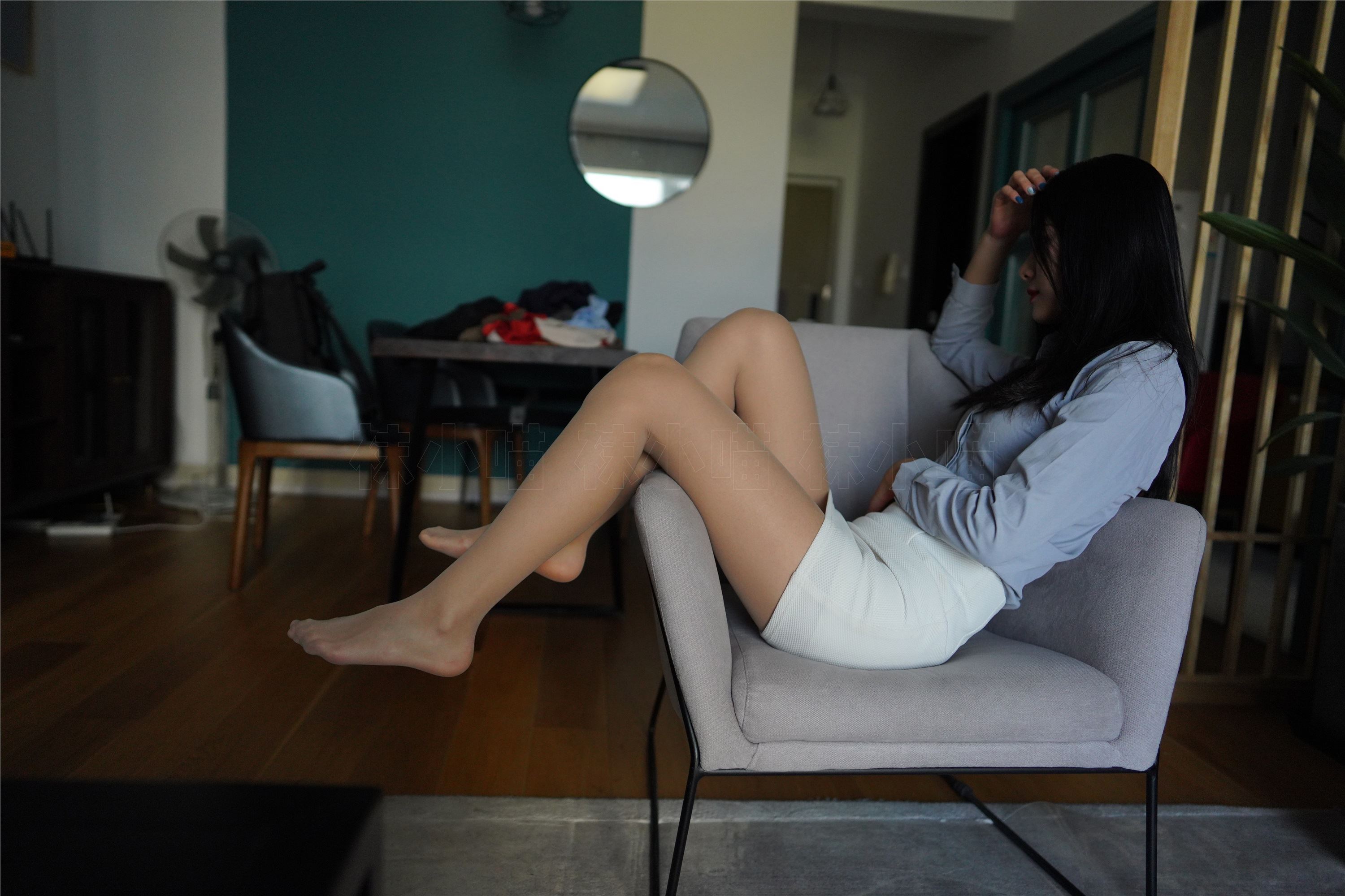 壹吻映画  2021.01.15 YW004 《梦梦-浅灰工作装》